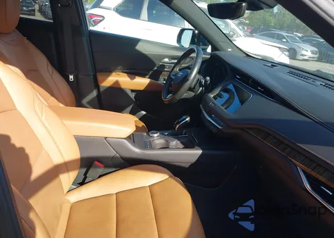 2022 Cadillac Xt4 Awd Sport из США, поврежденный, VIN 1GYFZFR47NF111491